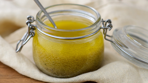 Aderezo de vinagre de vino tinto y mostaza