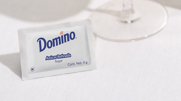 Sangría blanca de melón con menta