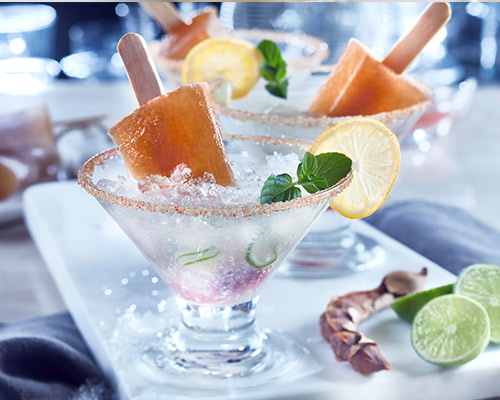 Paleta de tamarindo sobre margarita